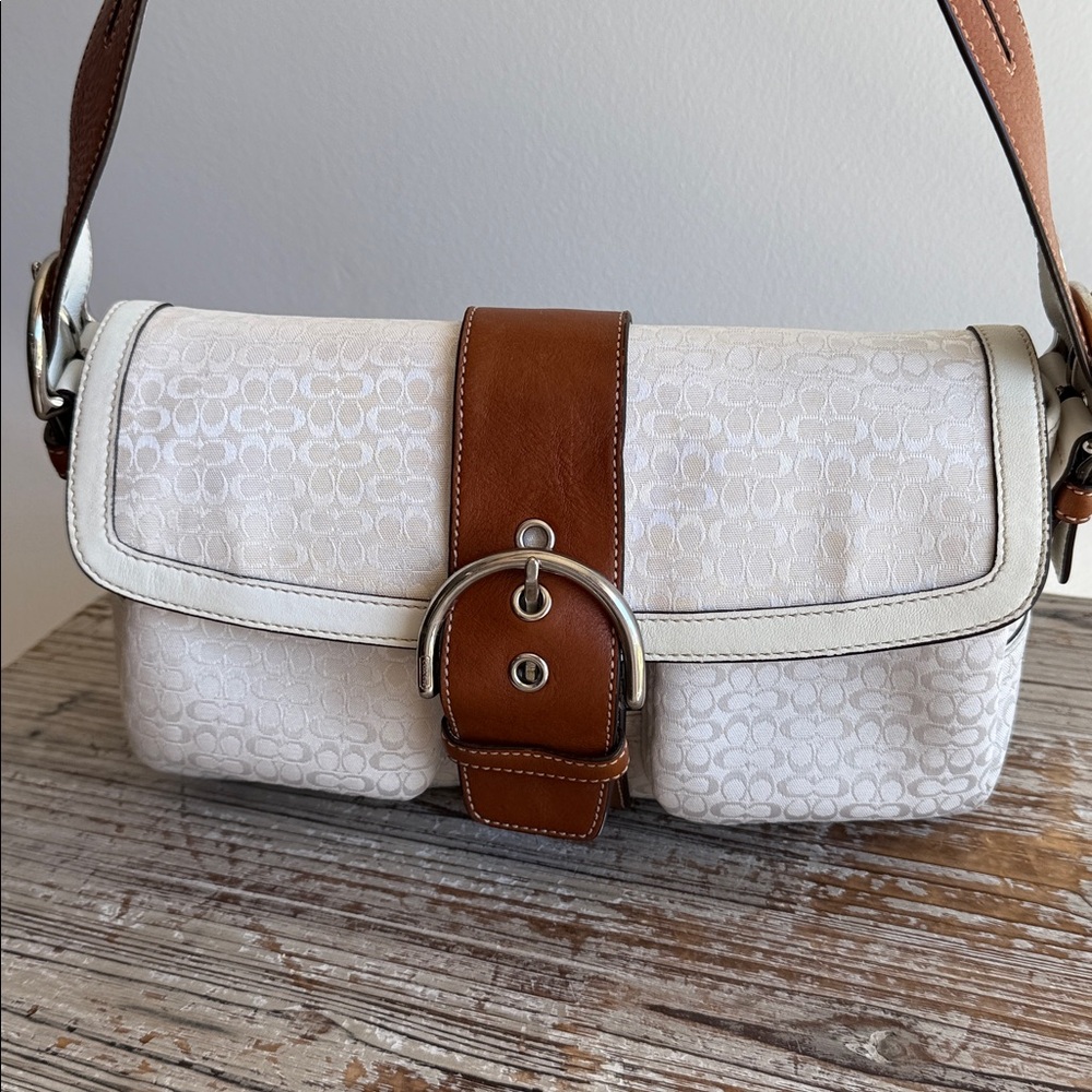 Coach  Signature C
Soho Shoulder Bag - Picture 2 of 16